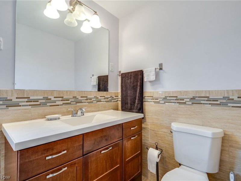 568 Hampshire Road , Fairlawn, OH 44333 Photo 34