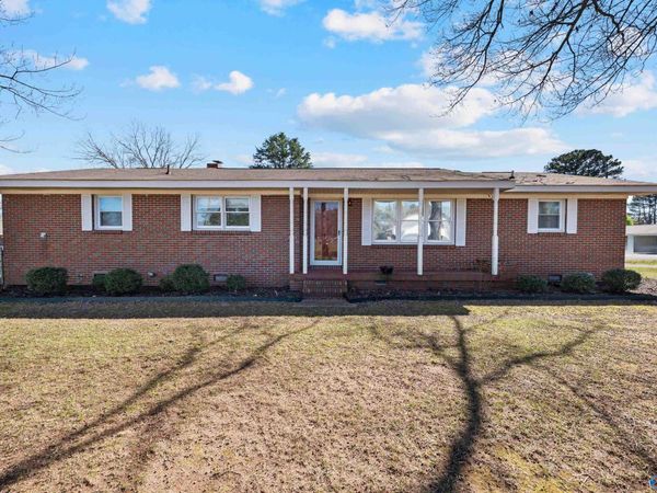 639 Vaughn Bridge Road NW, Hartselle, AL 35640