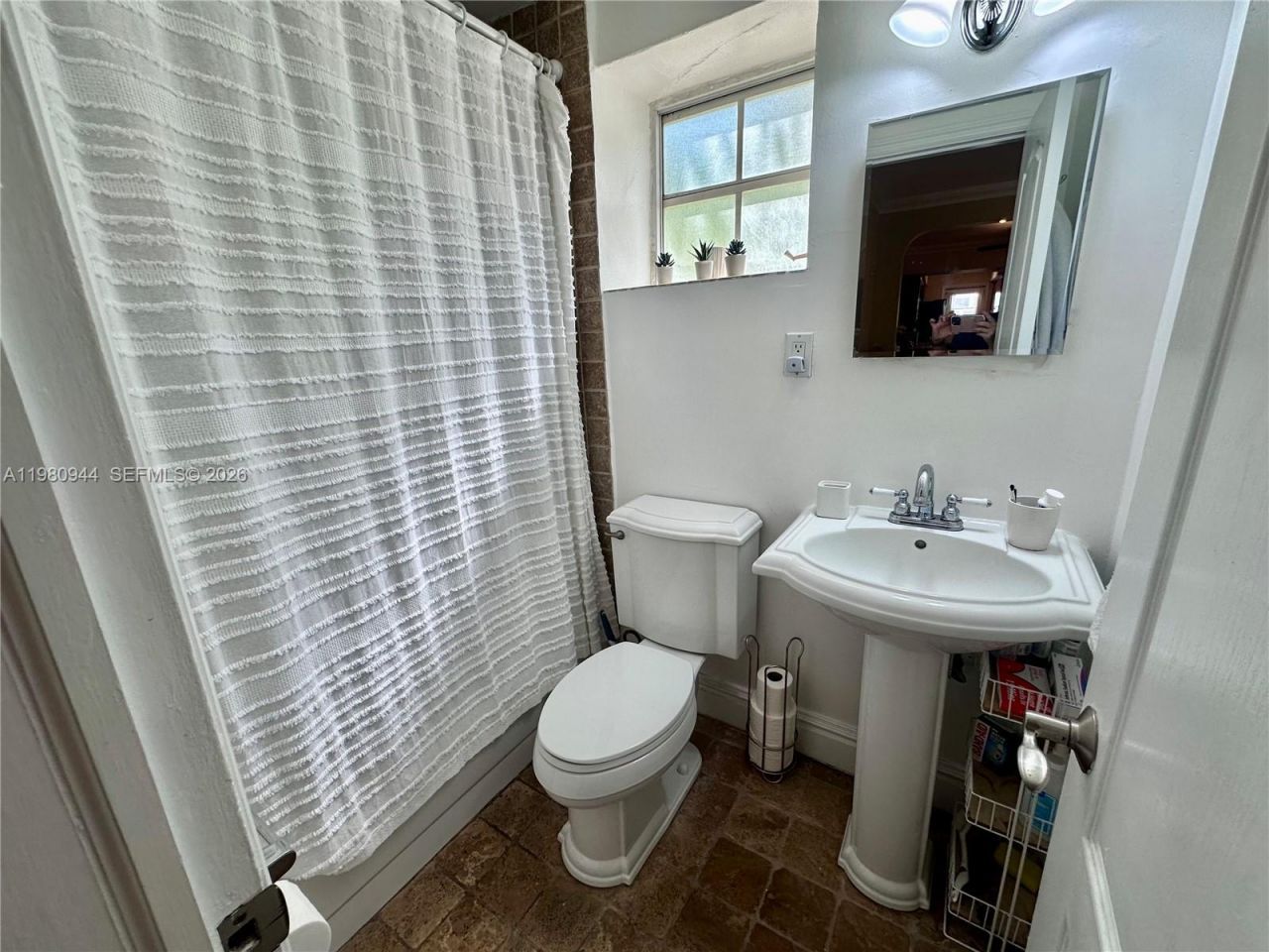 6580 Santona St, Unit A17, Coral Gables, FL 33146 Photo