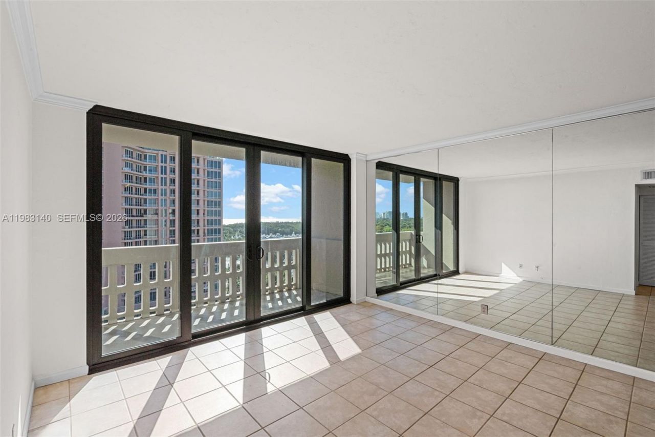 90 Edgewater Dr , Unit 1216, Coral Gables, FL 33133 Photo