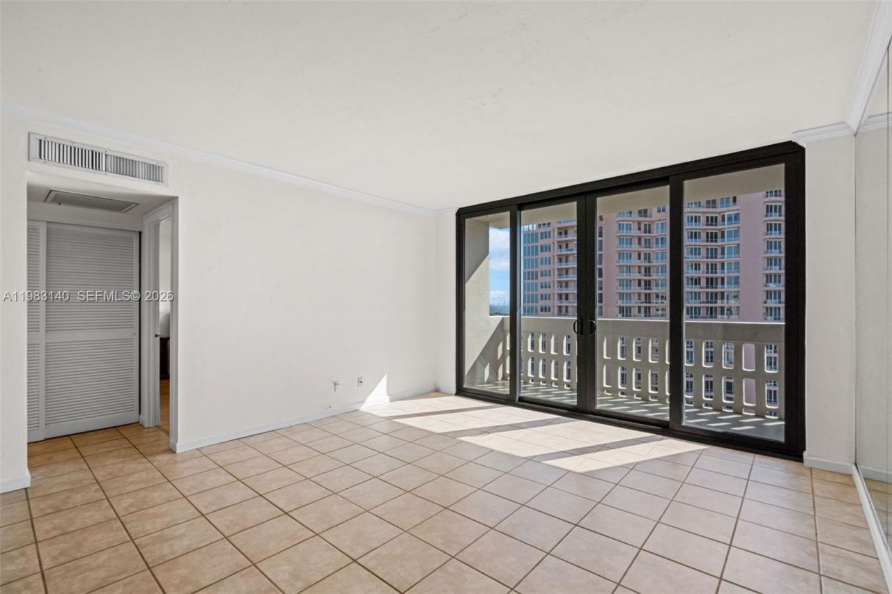 90 Edgewater Dr , Unit 1216, Coral Gables, FL 33133 Photo