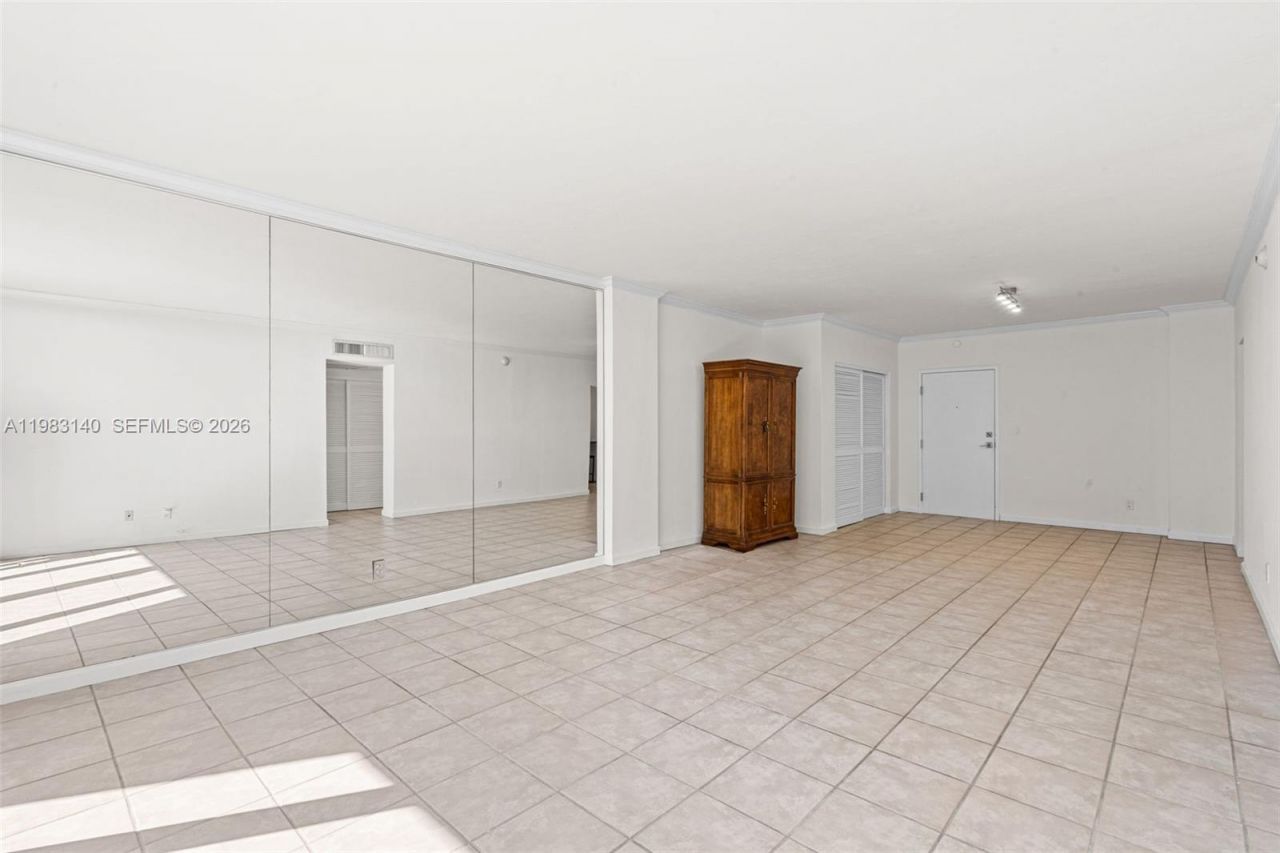 90 Edgewater Dr , Unit 1216, Coral Gables, FL 33133 Photo