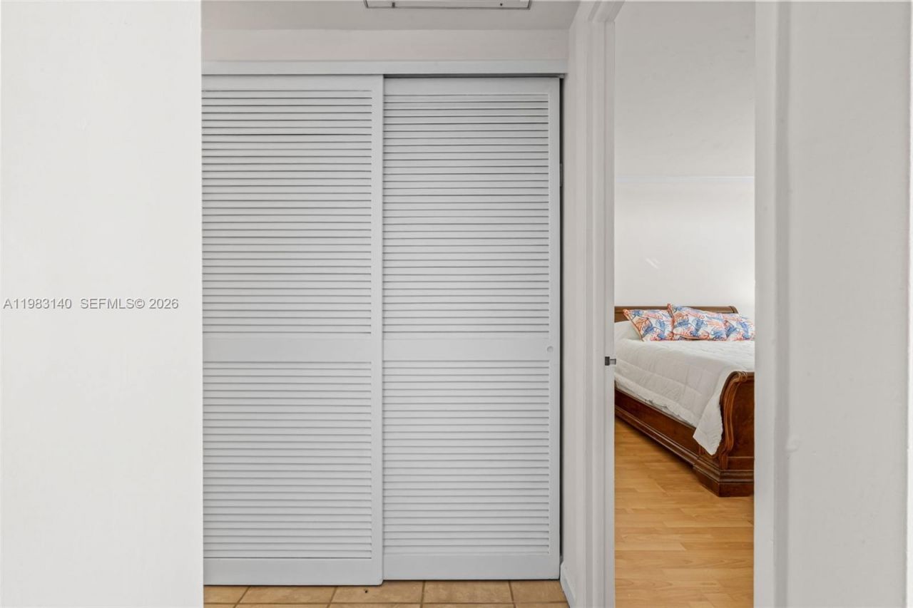 90 Edgewater Dr , Unit 1216, Coral Gables, FL 33133 Photo