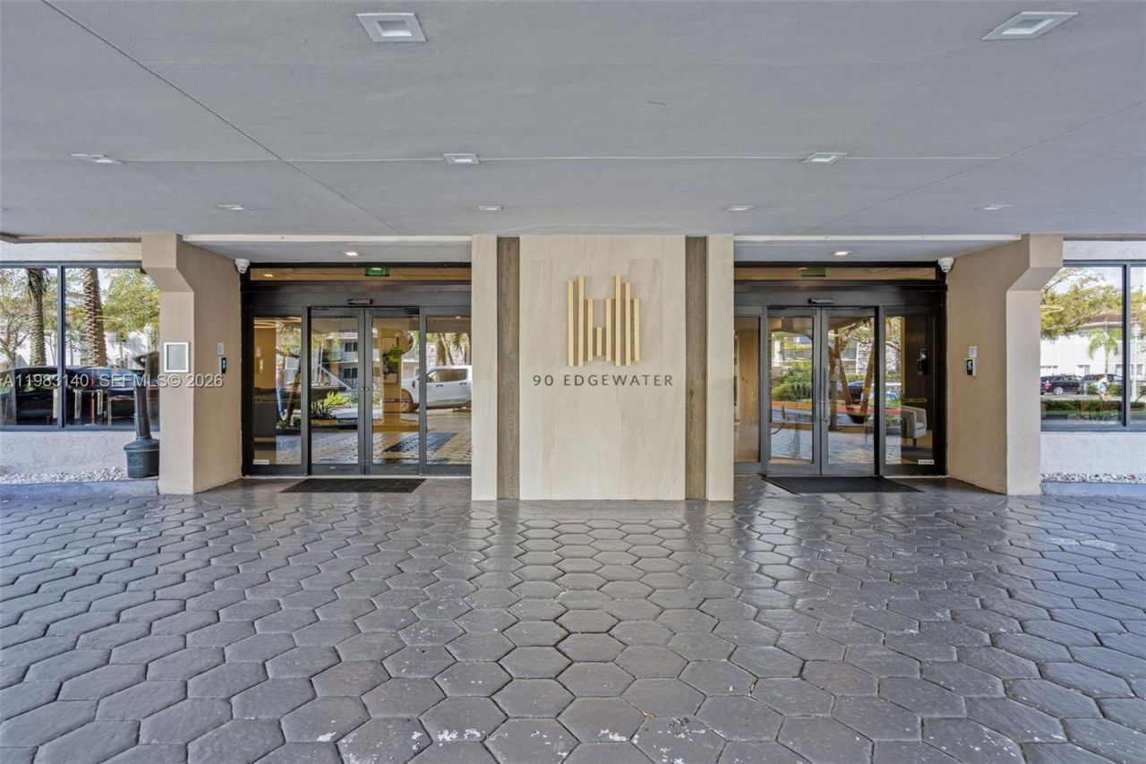 90 Edgewater Dr , Unit 1216, Coral Gables, FL 33133 Photo