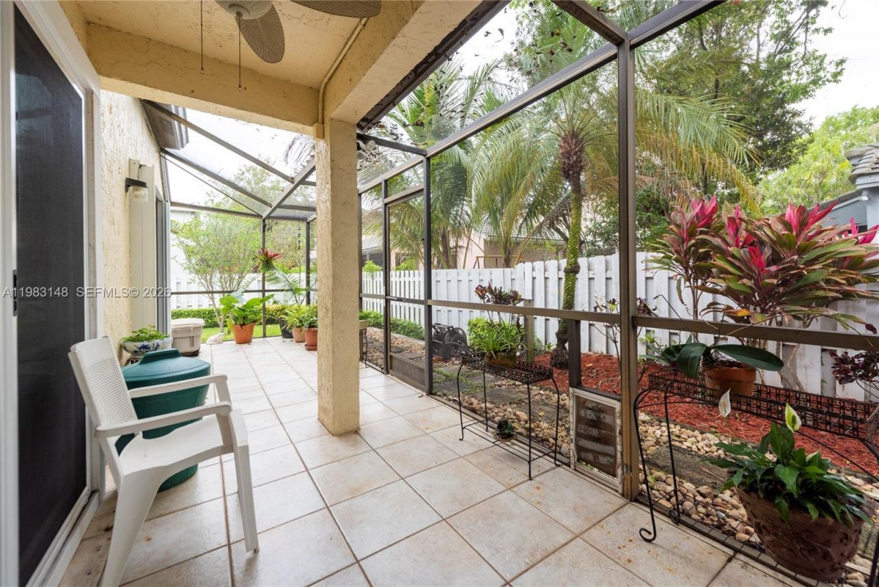 828 NW 99th Ave, Plantation, FL 33324 Photo