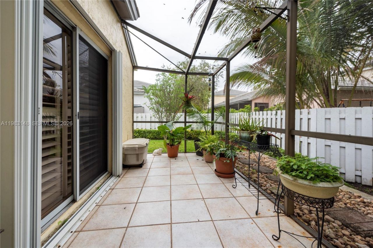 828 NW 99th Ave, Plantation, FL 33324 Photo