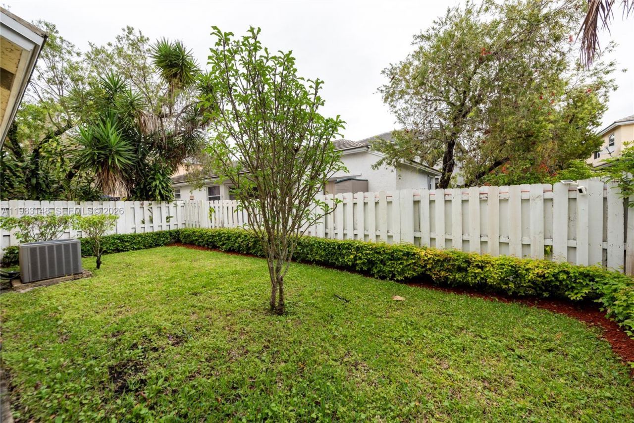 828 NW 99th Ave, Plantation, FL 33324 Photo