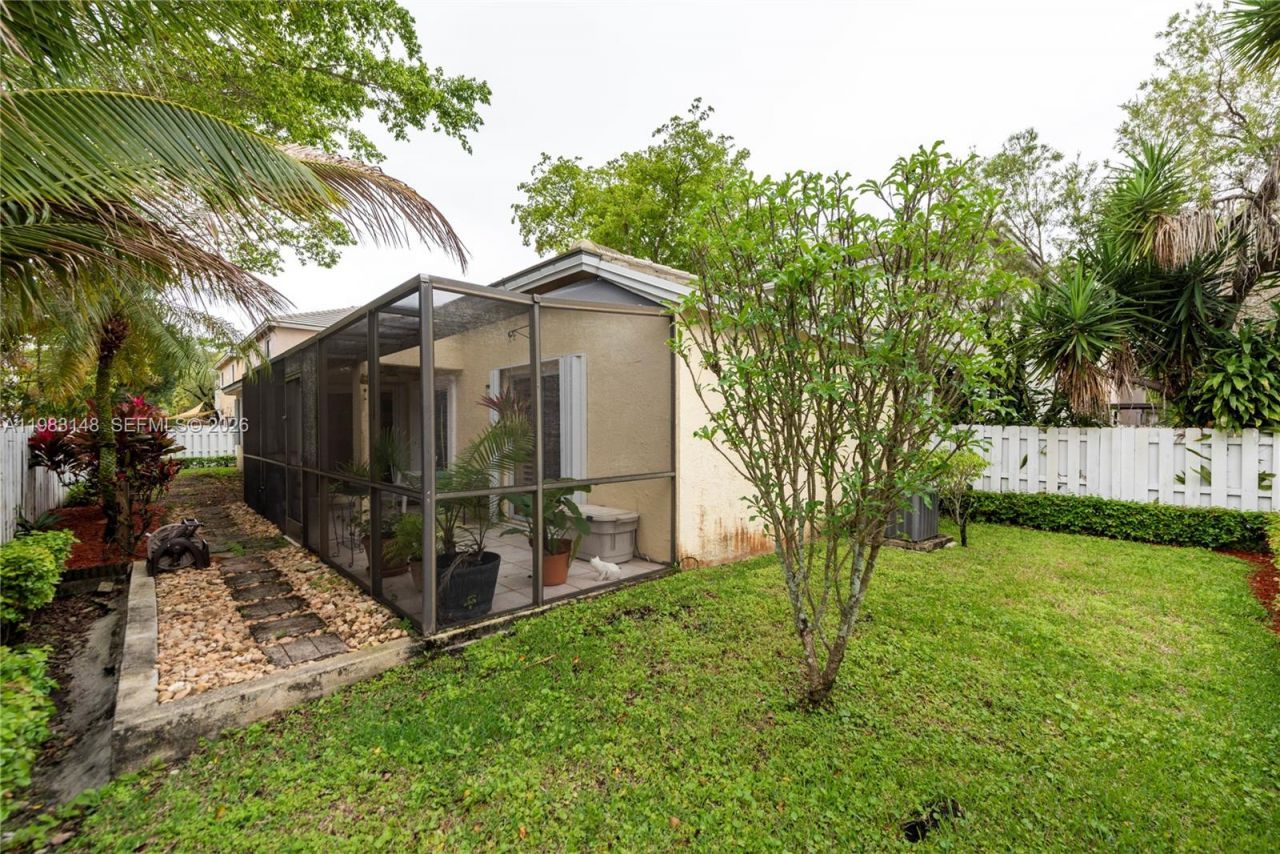 828 NW 99th Ave, Plantation, FL 33324 Photo