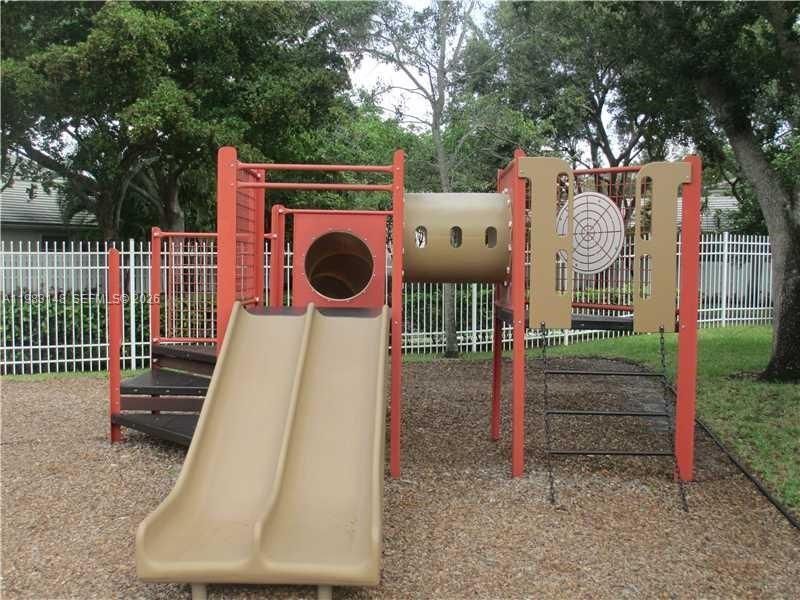 828 NW 99th Ave, Plantation, FL 33324 Photo