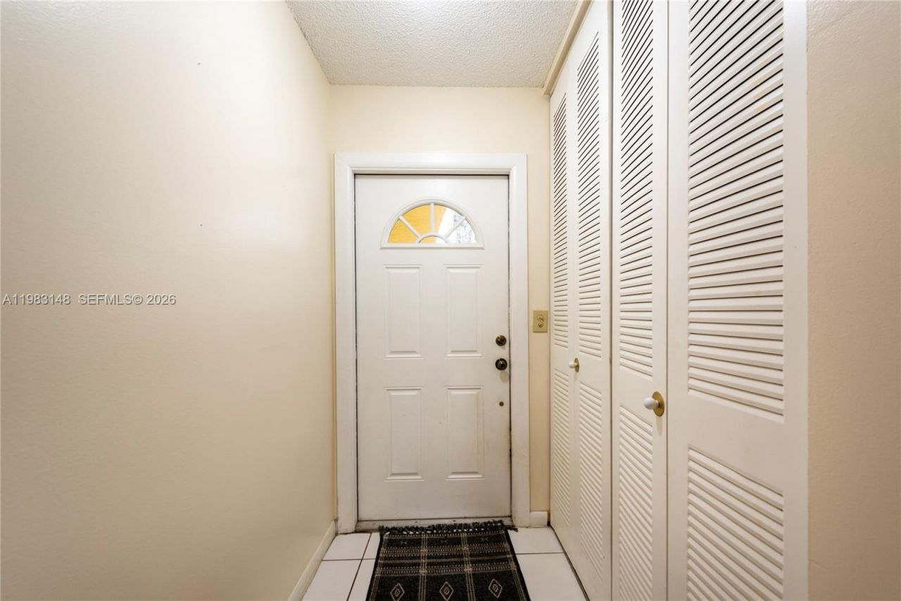 828 NW 99th Ave, Plantation, FL 33324 Photo