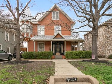 327 S Edgefield Avenue, Dallas, TX 75208