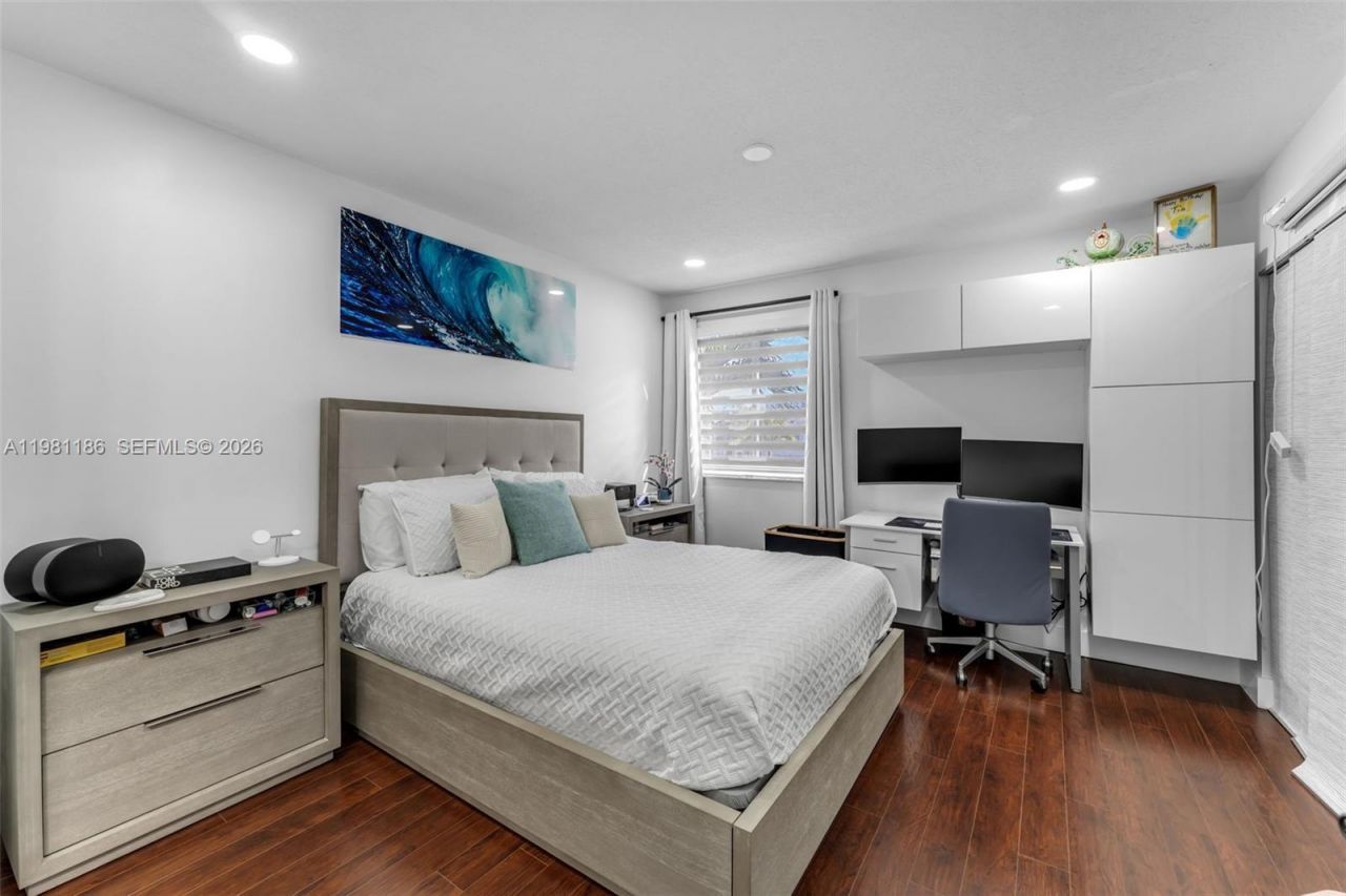 120 SW 109th Ave, Unit 18, Sweetwater, FL 33174 Photo