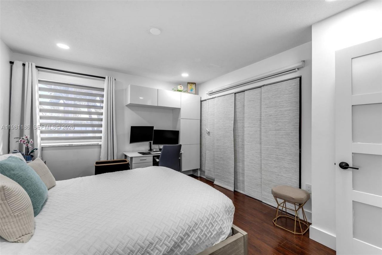 120 SW 109th Ave, Unit 18, Sweetwater, FL 33174 Photo