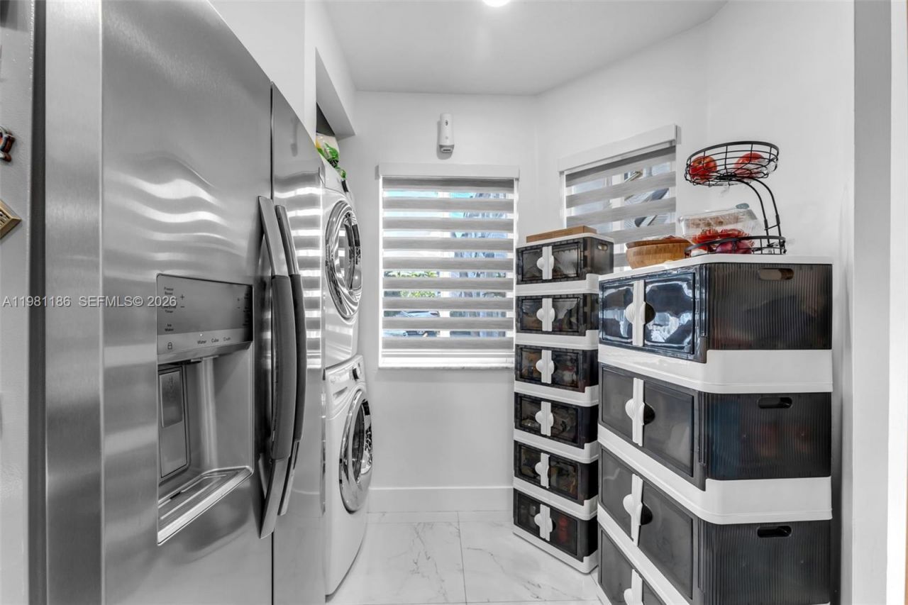 120 SW 109th Ave, Unit 18, Sweetwater, FL 33174 Photo