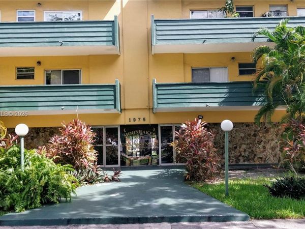 1975 NE 135th St , Unit 2H, North Miami, FL 33181