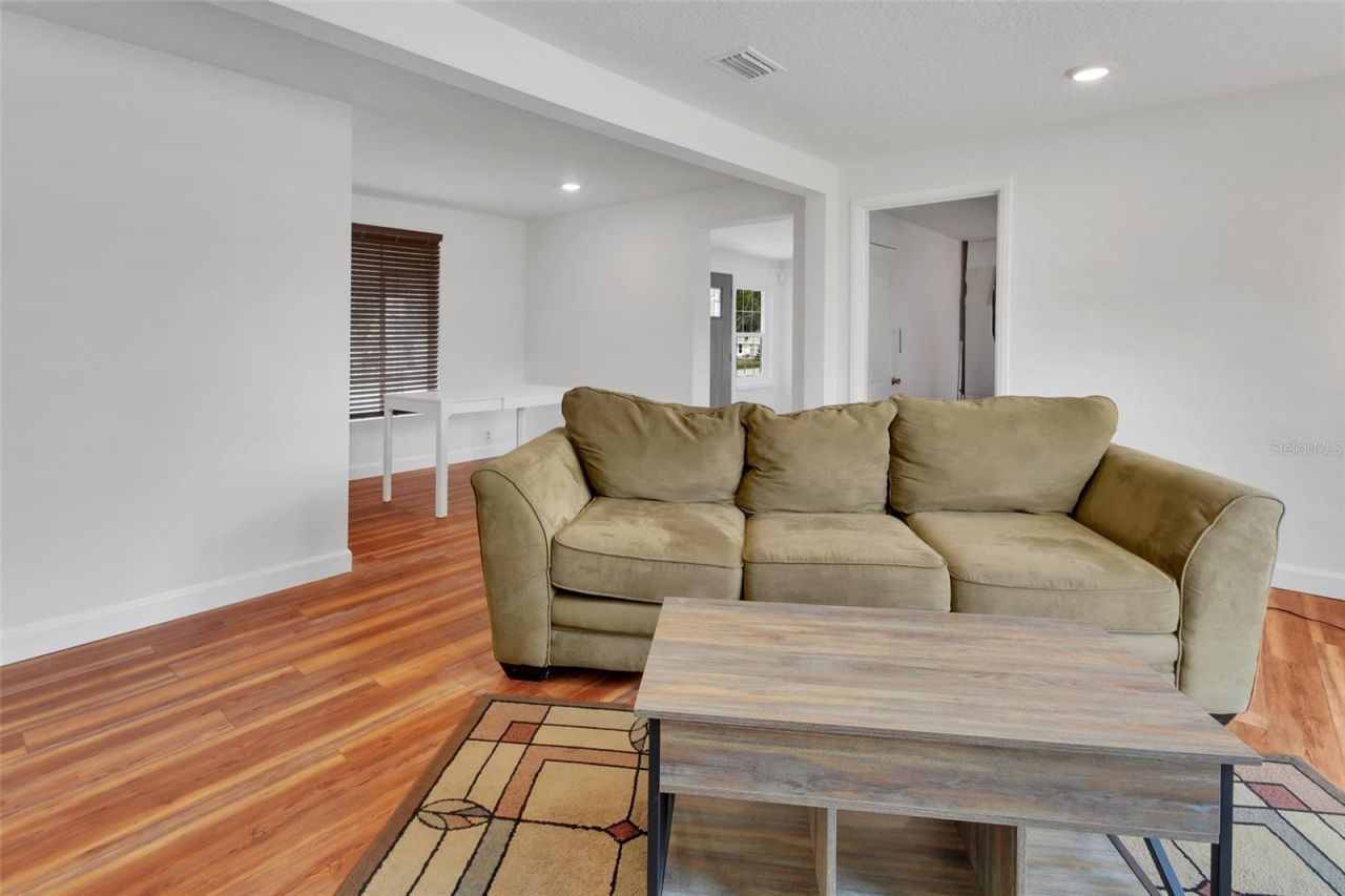 4611 Grand Avenue, De Leon Springs, FL 32130 Photo