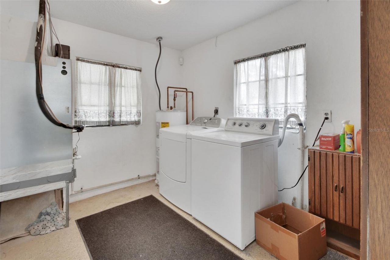 4611 Grand Avenue, De Leon Springs, FL 32130 Photo