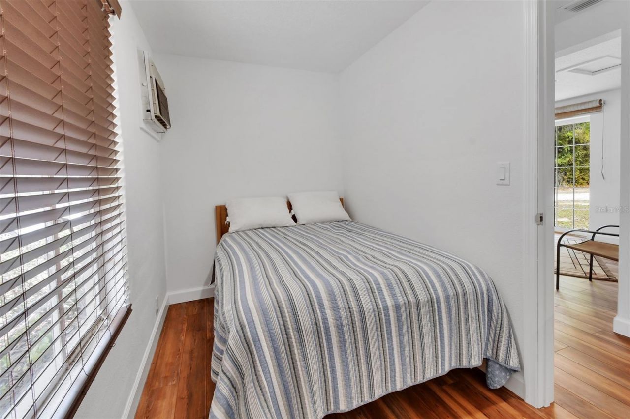 4611 Grand Avenue, De Leon Springs, FL 32130 Photo