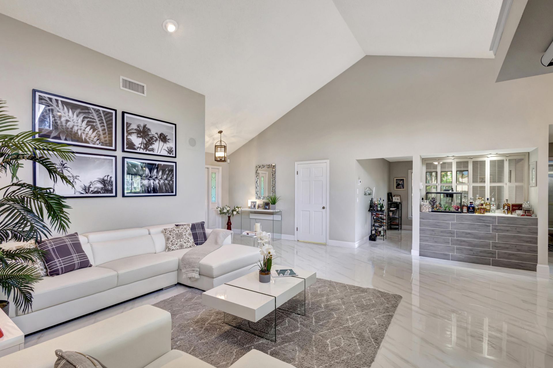 12870 La Rochelle Circle, West Palm Beach, FL 33410 Photo