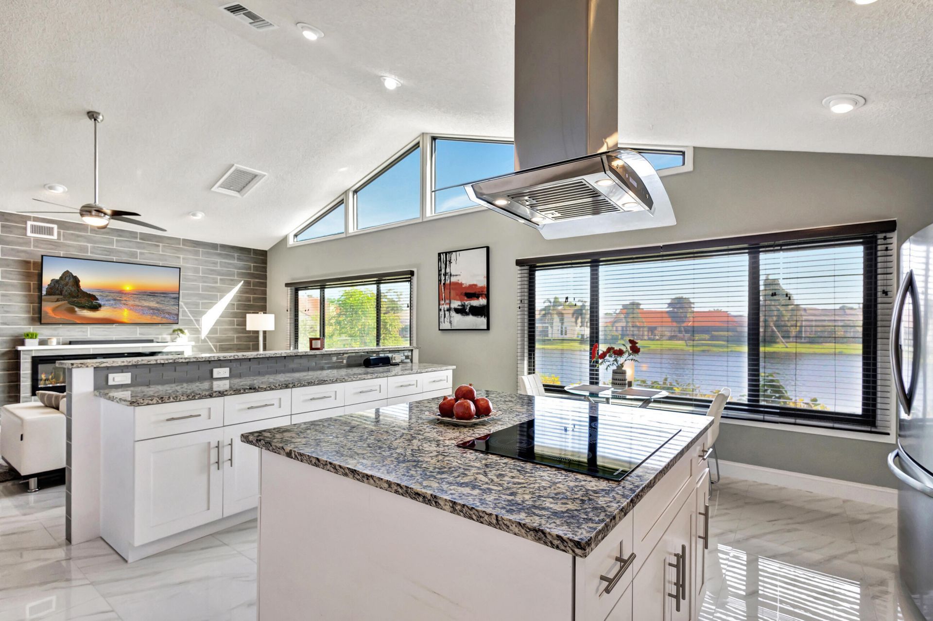 12870 La Rochelle Circle, West Palm Beach, FL 33410 Photo