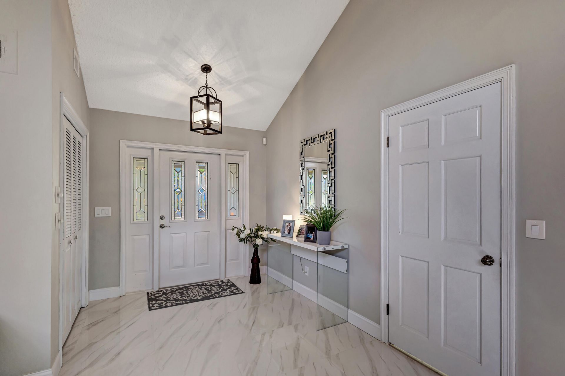 12870 La Rochelle Circle, West Palm Beach, FL 33410 Photo