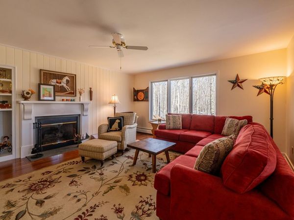 202 Eagle Rise Road, Unit 16, Manchester, VT 05255