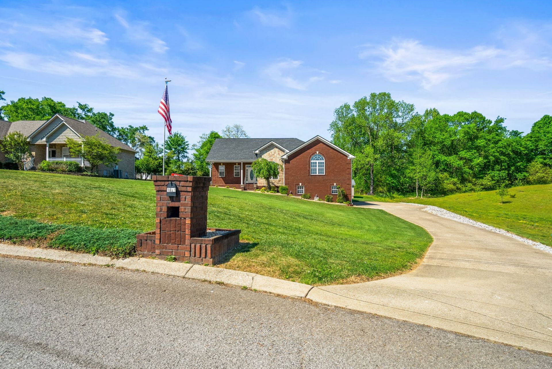 1021 Bending Chestnut Dr, Lebanon, TN 37087 Main Photo