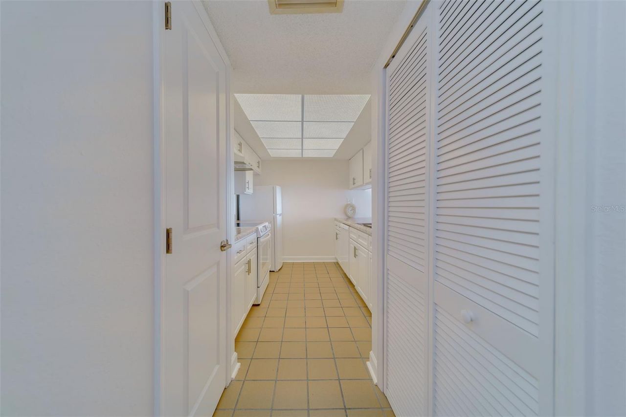 450 S Gulfview Boulevard, Unit 208, Clearwater Beach, FL 33767 Photo