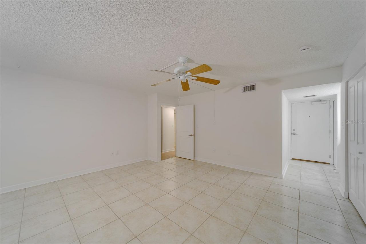 450 S Gulfview Boulevard, Unit 208, Clearwater Beach, FL 33767 Photo