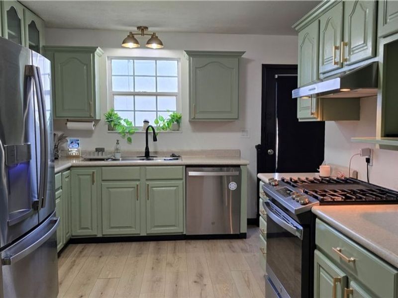 22 Mill Stream Road, Elizabeth, WV 26143 Photo 10