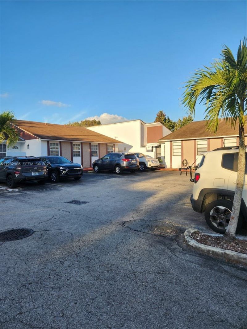 12193 SW 10th St, Unit 2, Miami, FL 33184 Photo