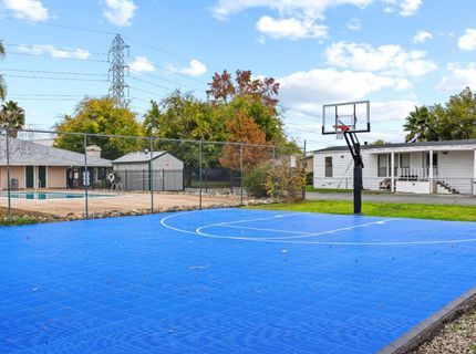 217 Village Cir #217, Sacramento, CA 95838 Photo