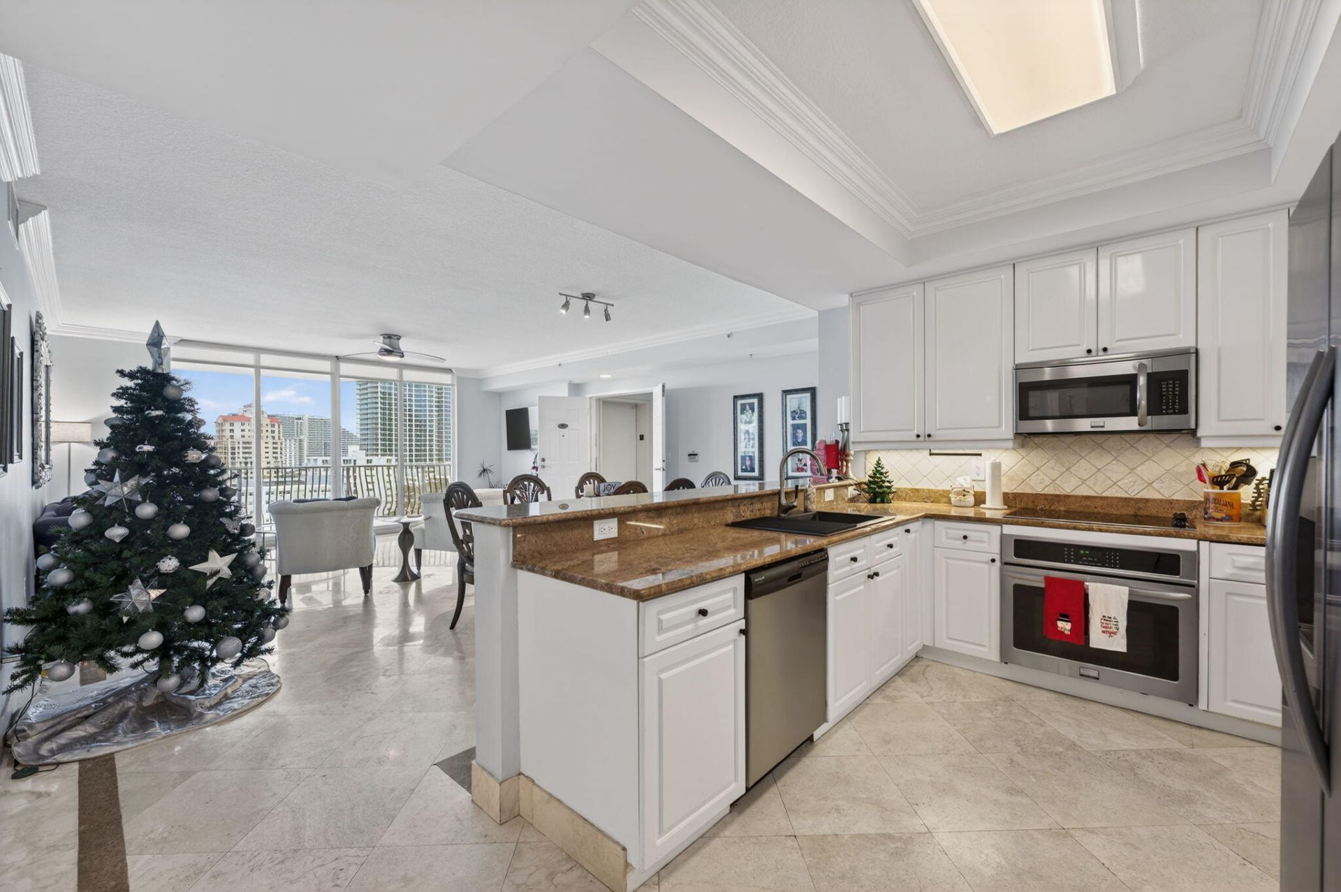 100 S Birch Road, Unit 1003f, Fort Lauderdale, FL 33316 Photo