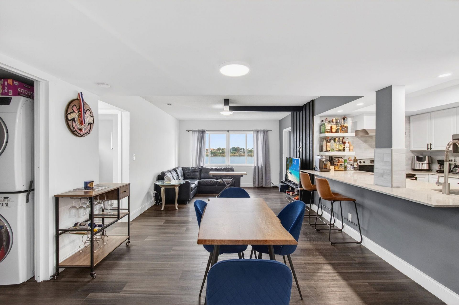 1060 Crystal Lake Drive, Unit 203, Deerfield Beach, FL 33064 Photo