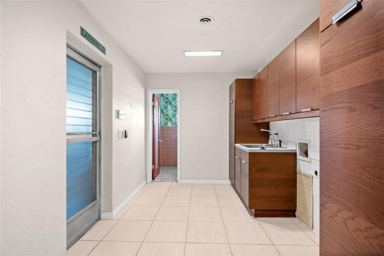 801 Pinellas Point Drive S, Saint Petersburg, FL 33705 Photo