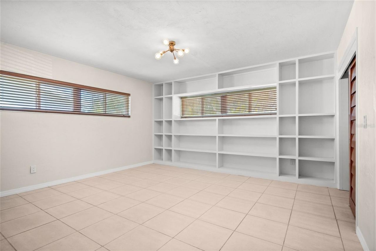 801 Pinellas Point Drive S, Saint Petersburg, FL 33705 Photo