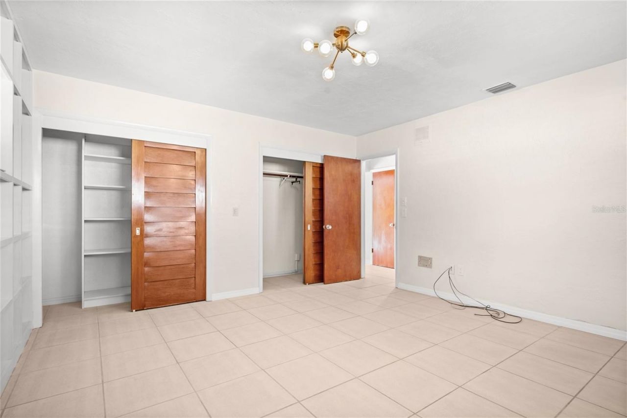 801 Pinellas Point Drive S, Saint Petersburg, FL 33705 Photo