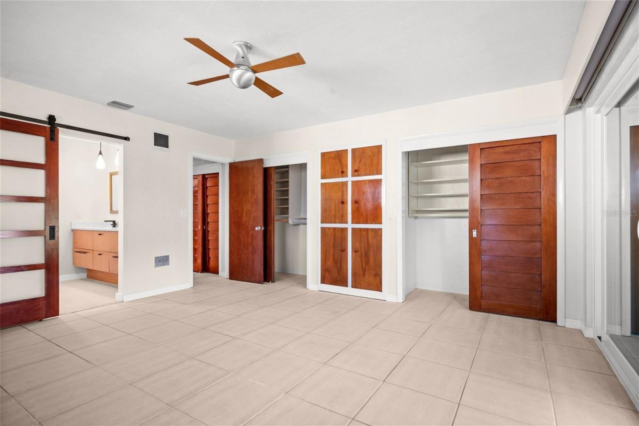 801 Pinellas Point Drive S, Saint Petersburg, FL 33705 Photo