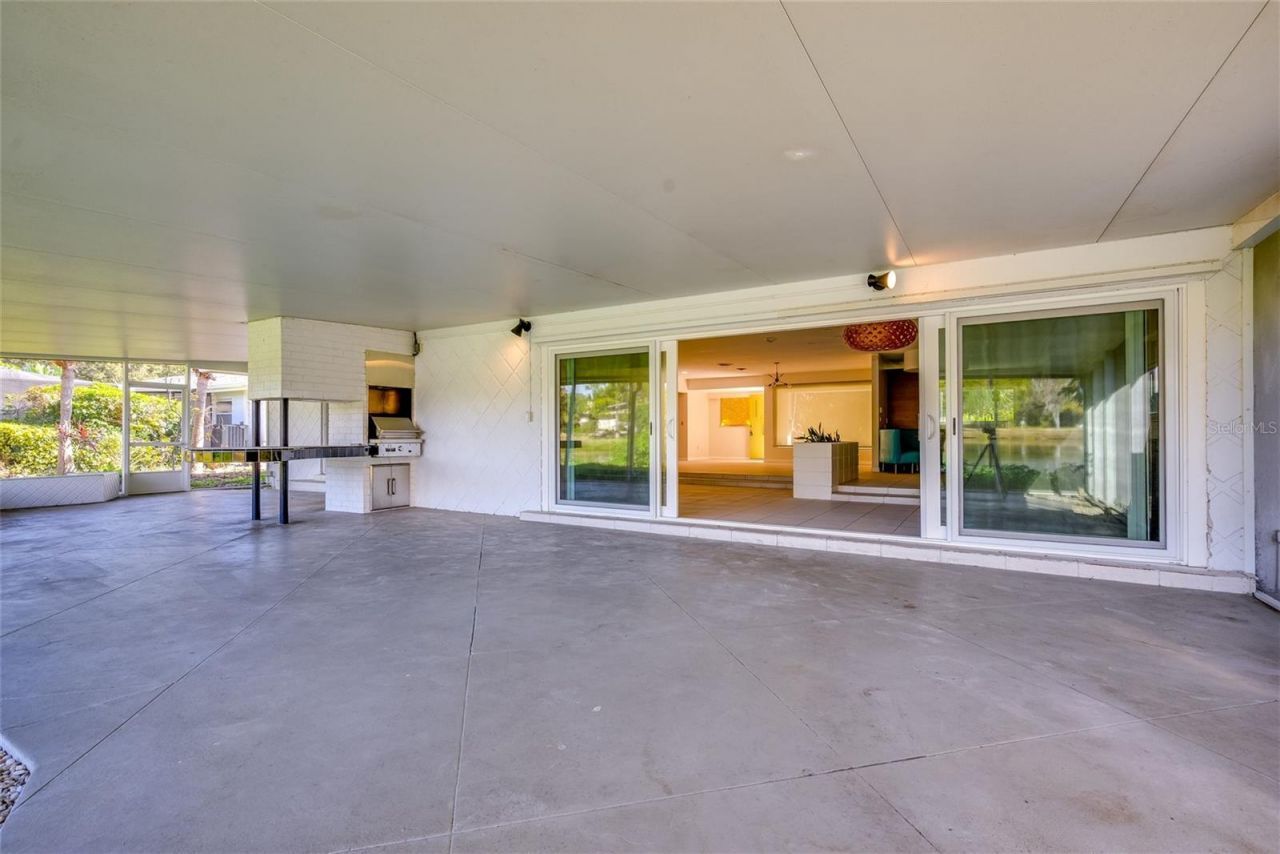 801 Pinellas Point Drive S, Saint Petersburg, FL 33705 Photo