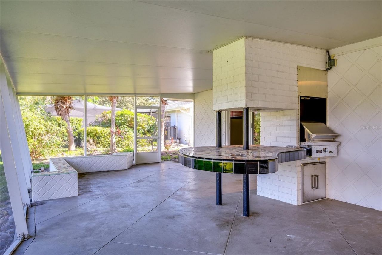 801 Pinellas Point Drive S, Saint Petersburg, FL 33705 Photo