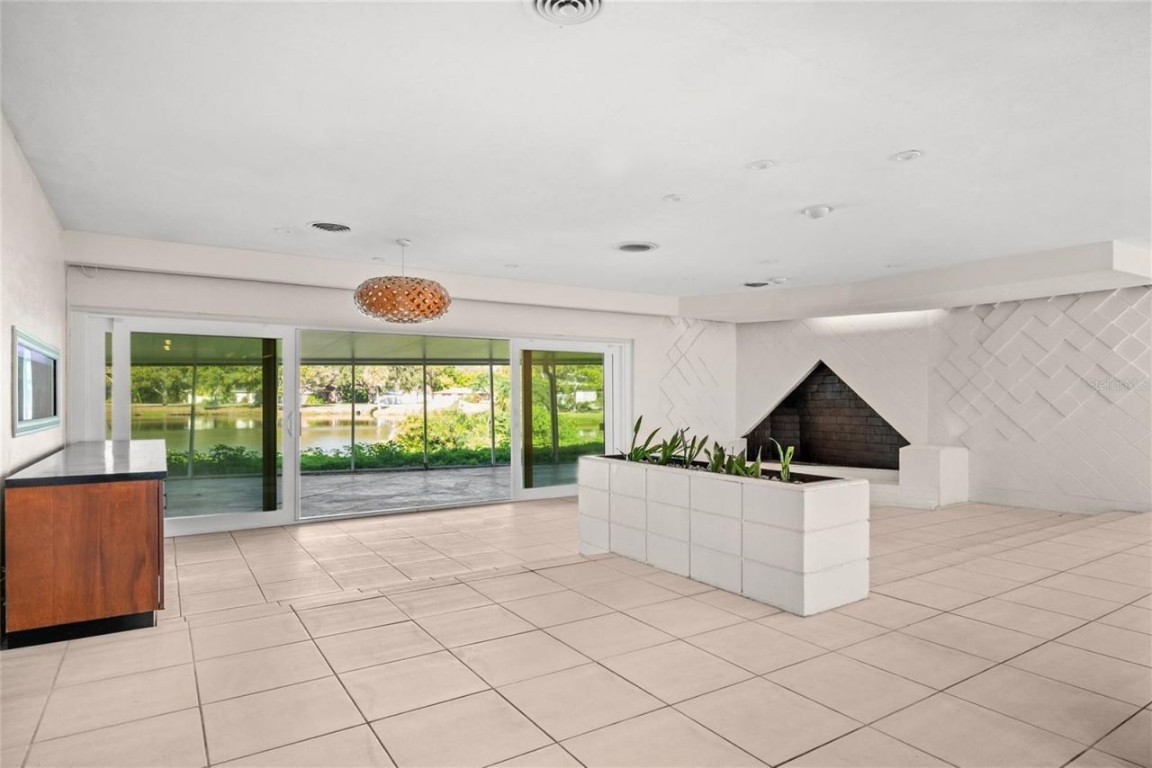 801 Pinellas Point Drive S, Saint Petersburg, FL 33705 Photo