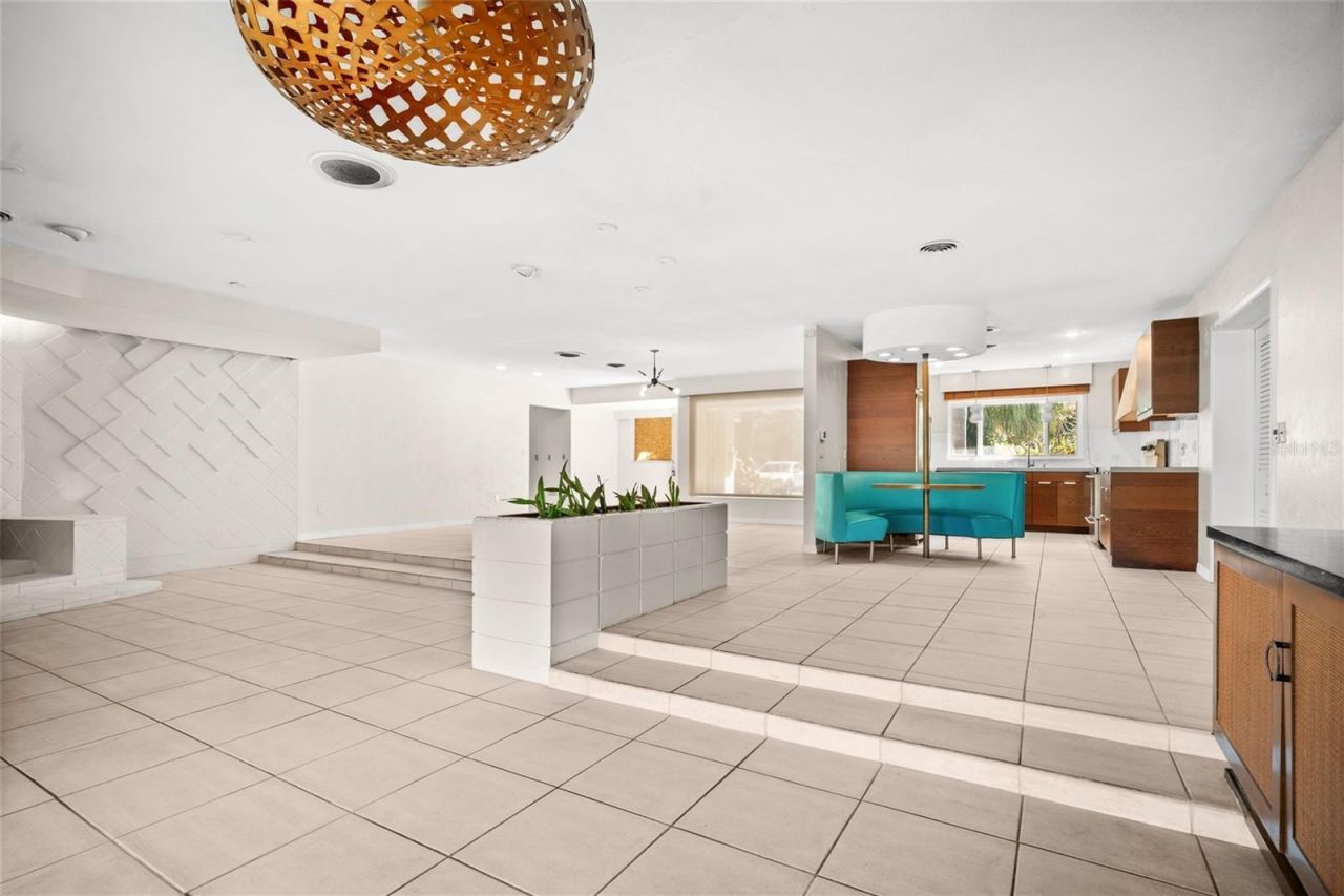 801 Pinellas Point Drive S, Saint Petersburg, FL 33705 Photo