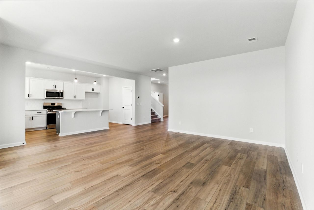 85 Crosswick Street Photo 10