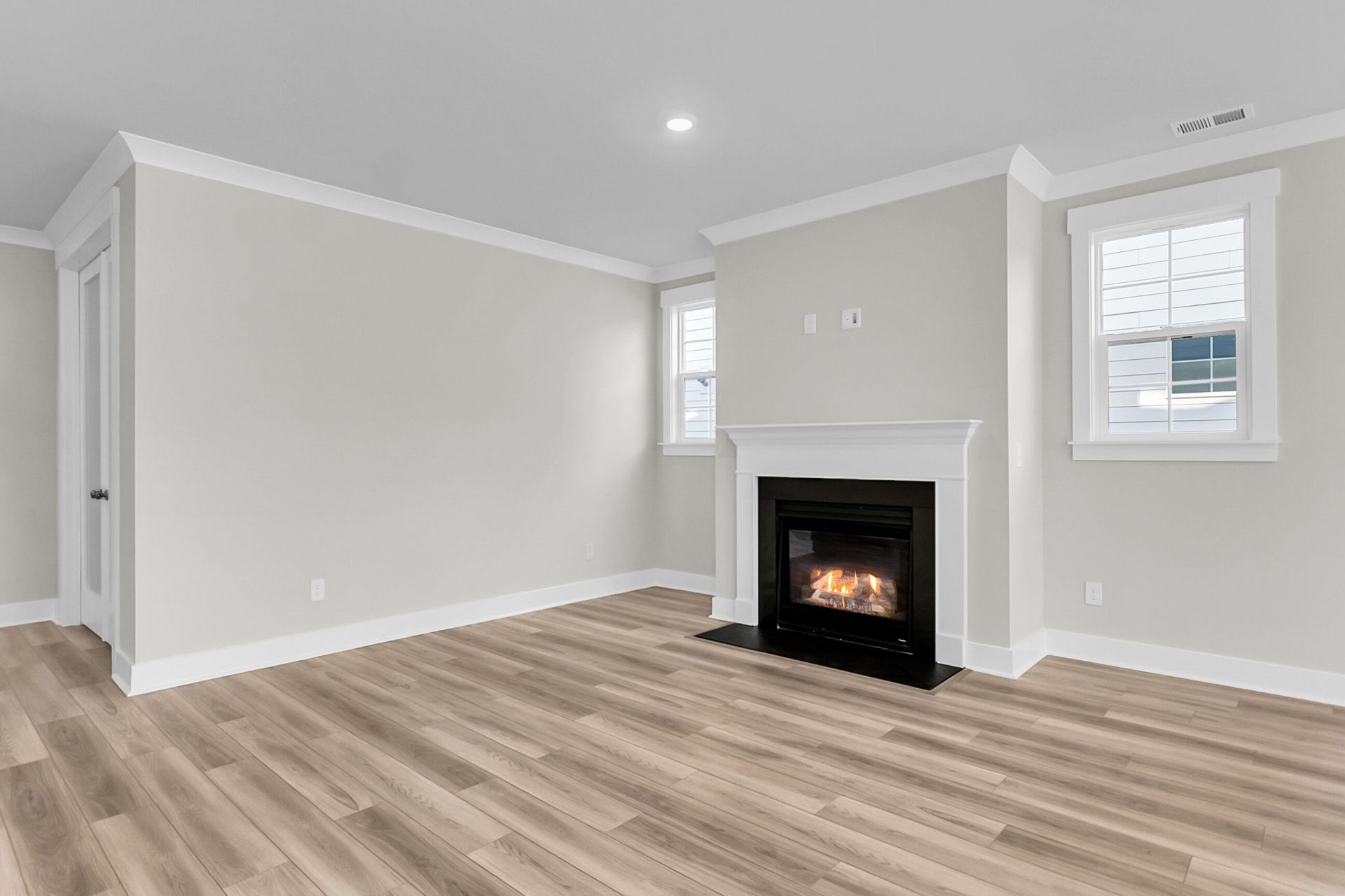 85 Crosswick Street Photo 13