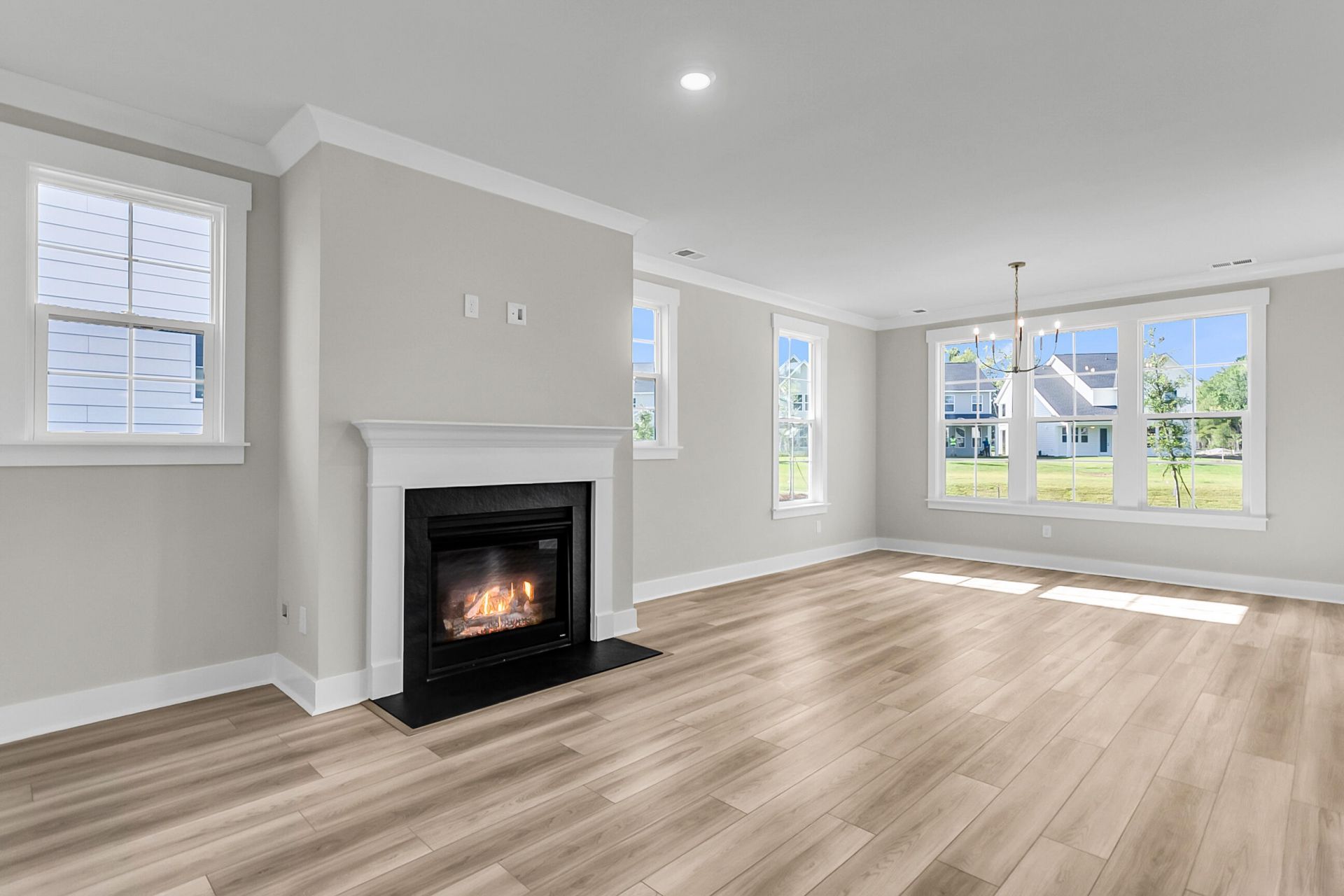 85 Crosswick Street Photo 16