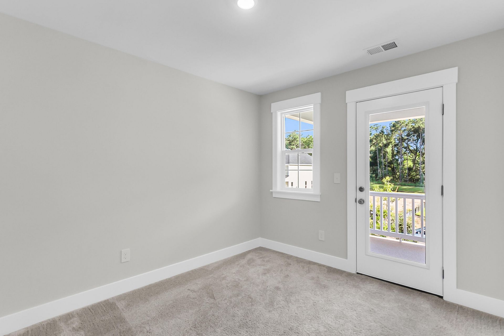 85 Crosswick Street Photo 30
