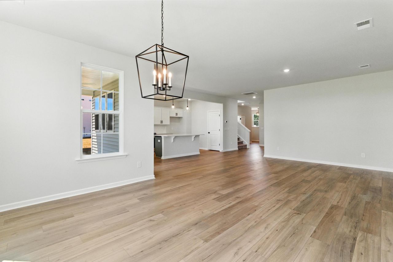 85 Crosswick Street Photo 5