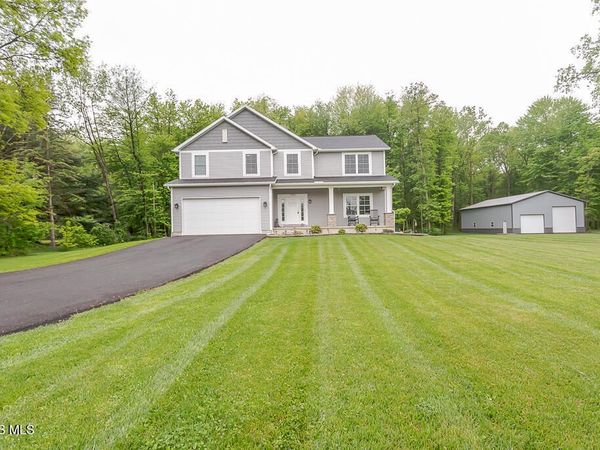 1709 Township Rd Ef, Swanton, OH 43558