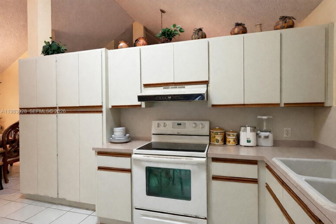 20729 SW 120th Pl, Miami, FL 33177 Photo