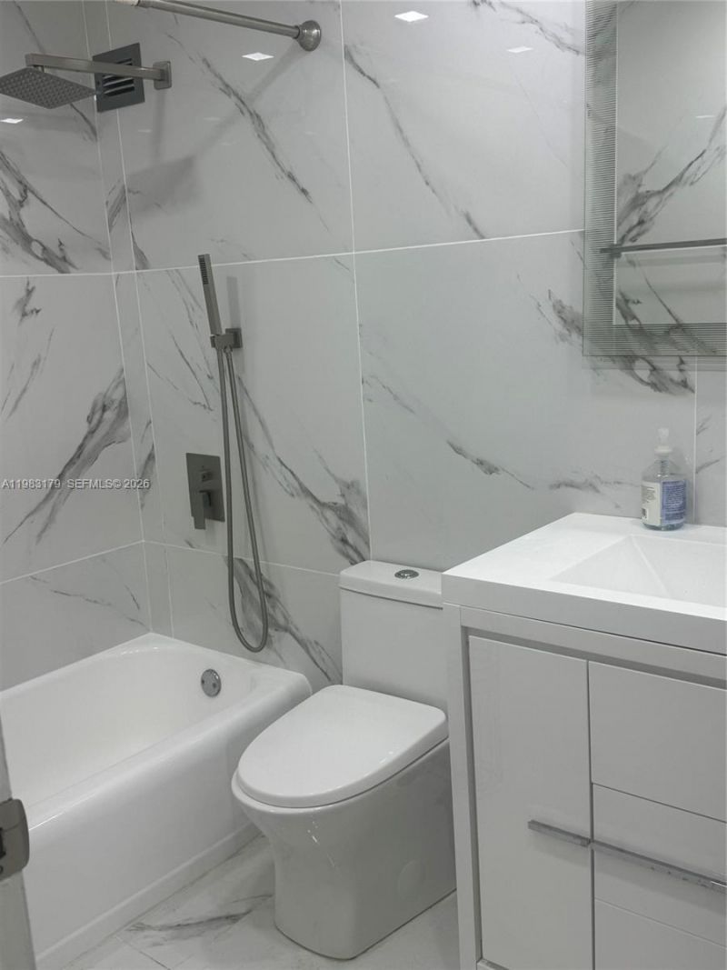 10185 Collins Ave, Unit 606, Bal Harbour, FL 33154 Photo